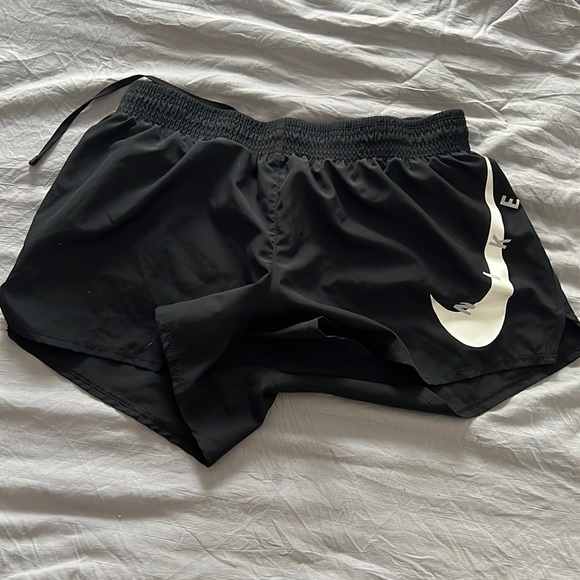 Nike Pants - ❤️Nike shorts
